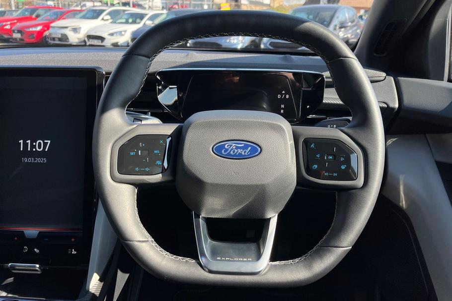 Used Ford EXPLORER 12