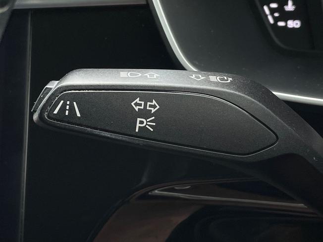 AUDI Q3 Photo 41