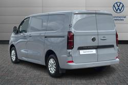 VOLKSWAGEN Transporter Photo 3