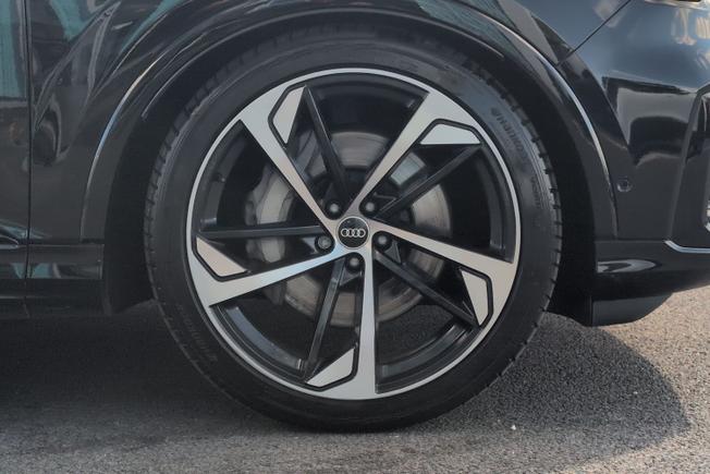 Audi Q7 Photo 5