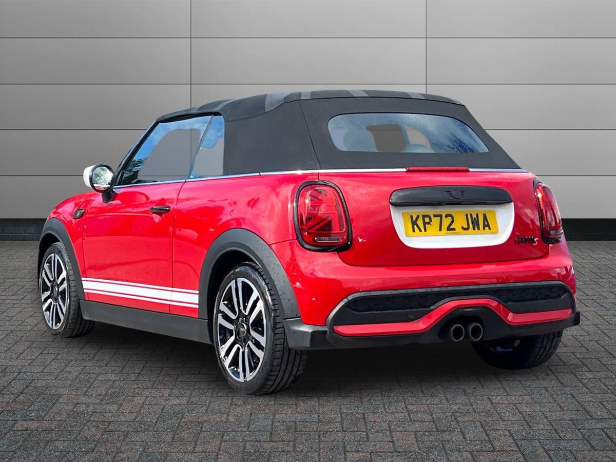 MINI Convertible Photo 1