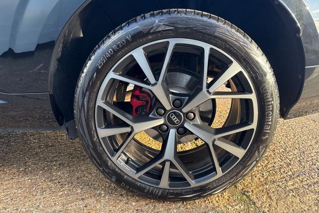 AUDI Q3 Photo 34