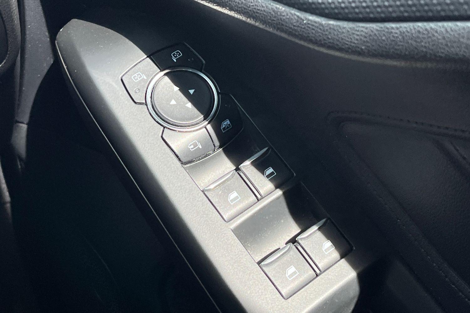 Ford Focus Photo 15