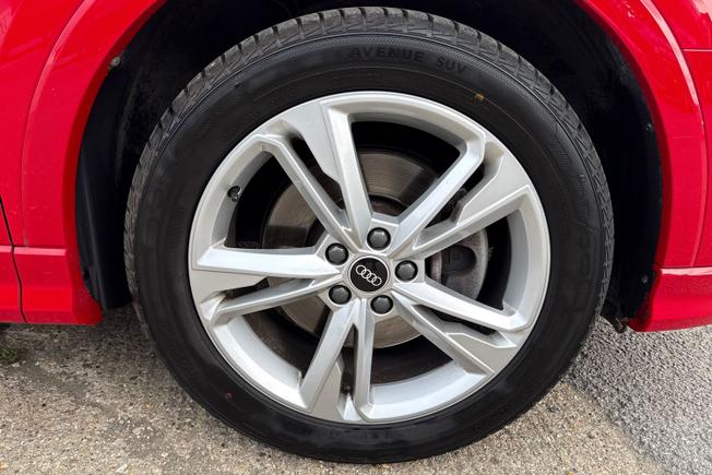 Audi Q3 Photo 45