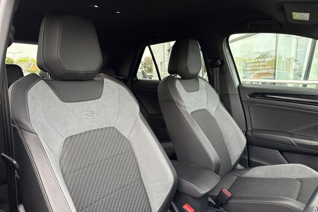 VOLKSWAGEN T-ROC Photo 28