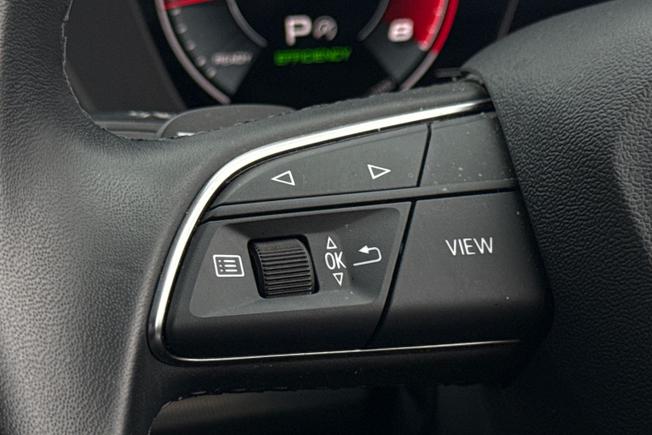 AUDI Q5 Photo 16