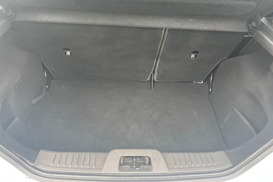 Ford FIESTA Photo autoimg-cf8d90c74570aa1f3558545c56fcd182db9d7686.jpg
