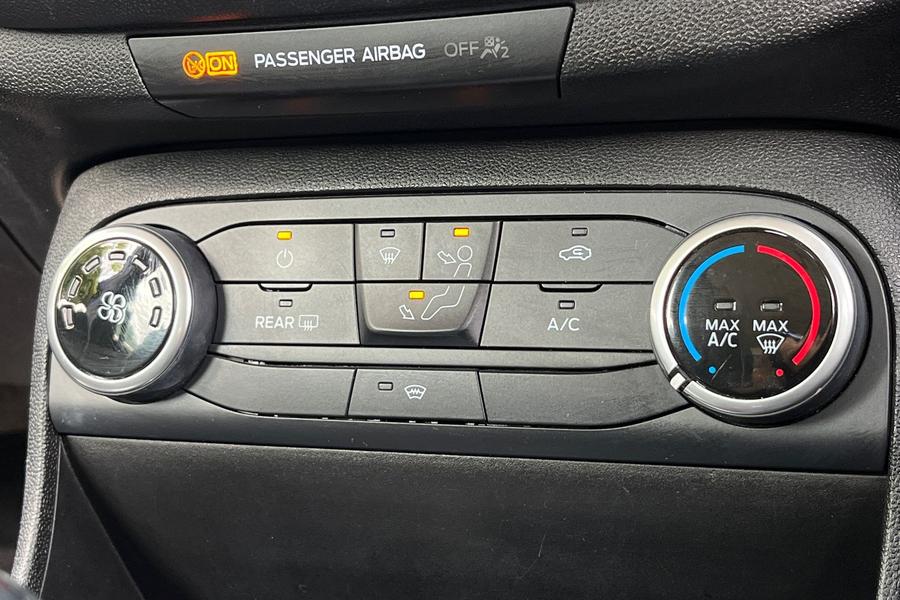 Ford Fiesta Photo autoimg-cf919b09777a22f2be5e07e898635727c8217324.jpg