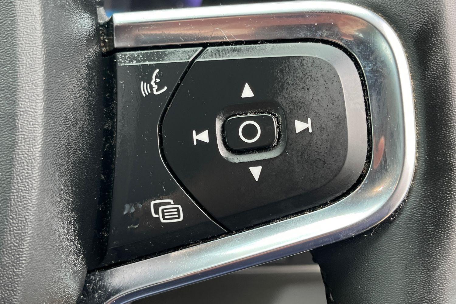 Volvo XC40 Photo 39
