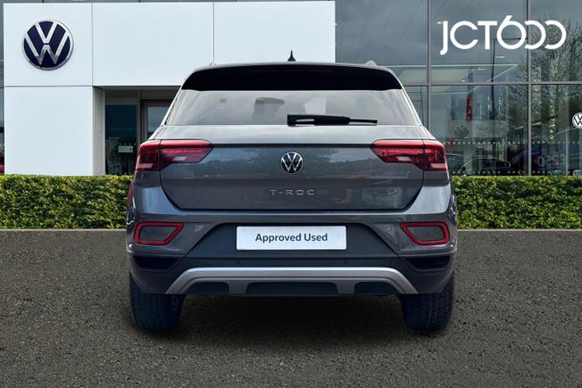 VOLKSWAGEN T-Roc Photo 7