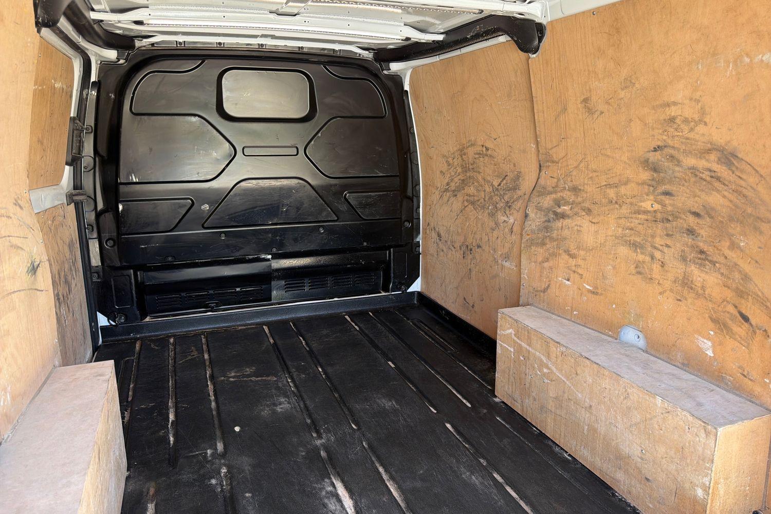 Ford TRANSIT CUSTOM Photo 3