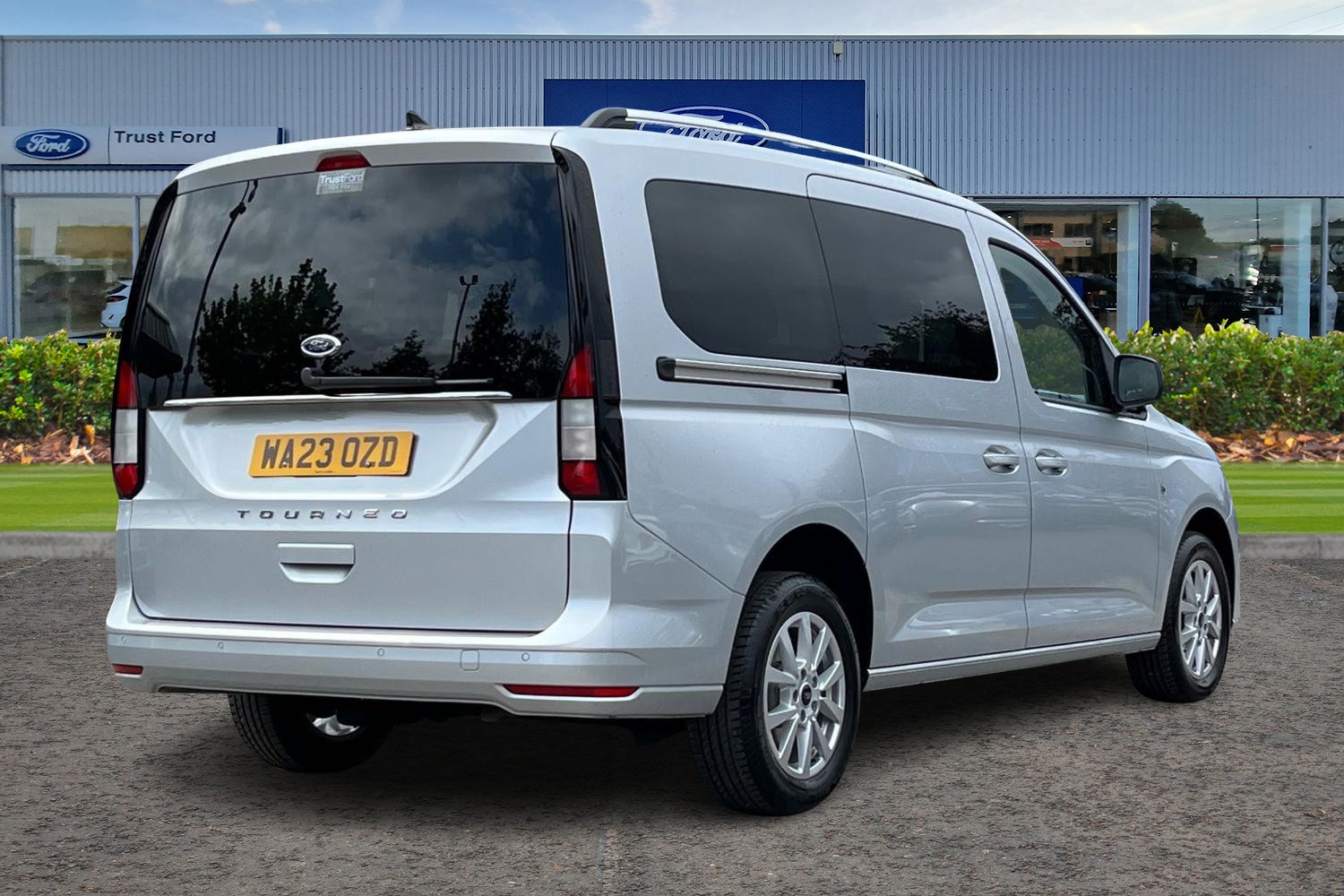 Ford TOURNEO CONNECT Photo 3