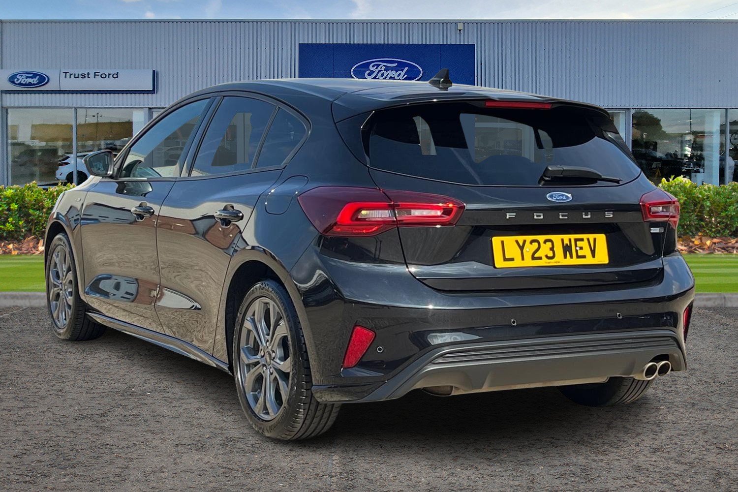 Ford Focus Photo 1