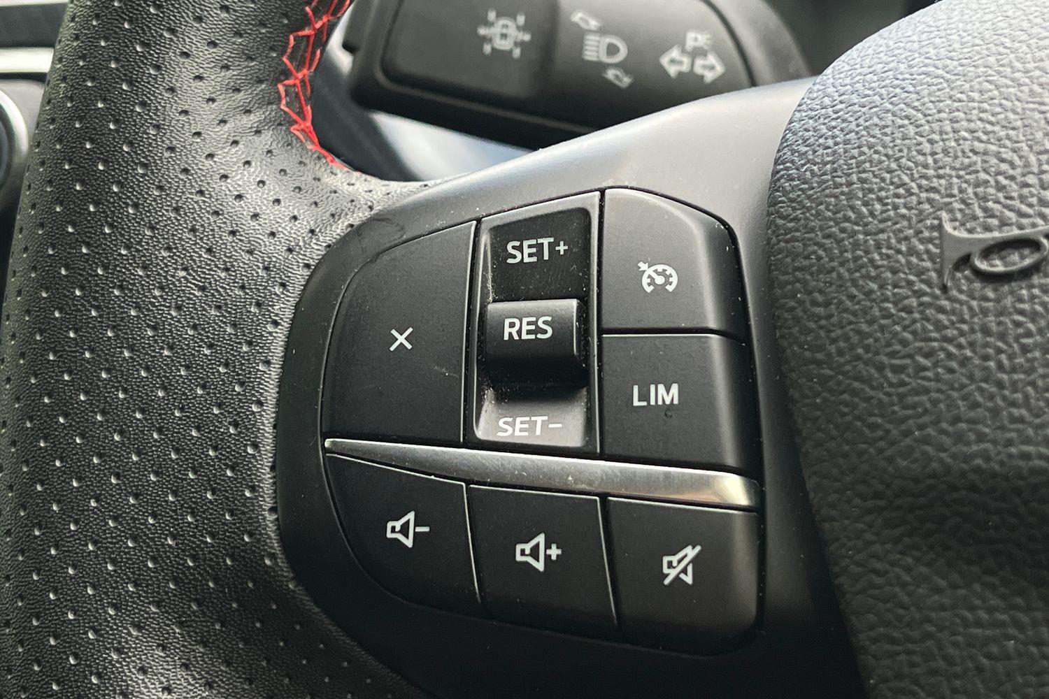 Ford Kuga Photo 36