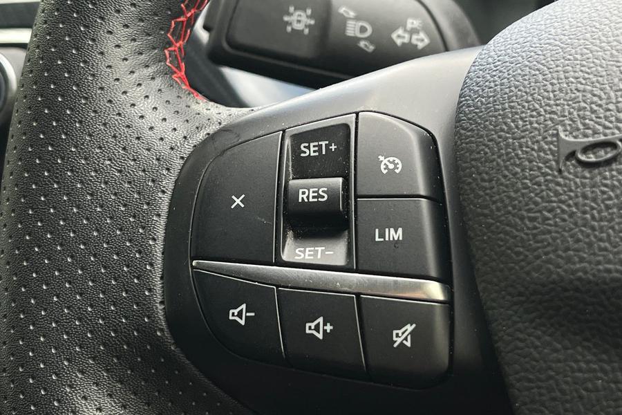 Ford Kuga Photo autoimg-cfa3a7aba0fa75519eda83b1408c87c9c37c6045.jpg