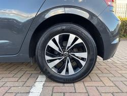 VOLKSWAGEN Polo Photo 5