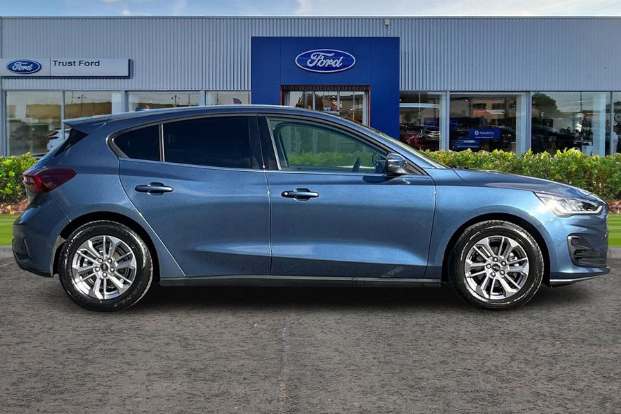 Ford FOCUS Photo autoimg-cfa9ac4c567f098f1f73258acc37438fd056014d.jpg
