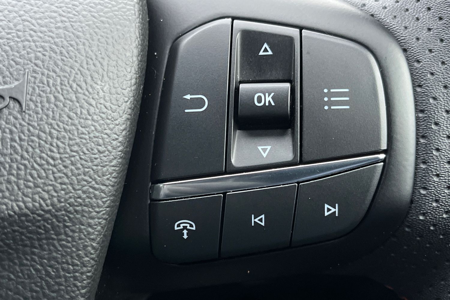 Ford KUGA Photo 23