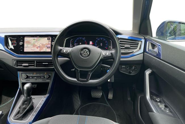 VOLKSWAGEN Polo Photo 11