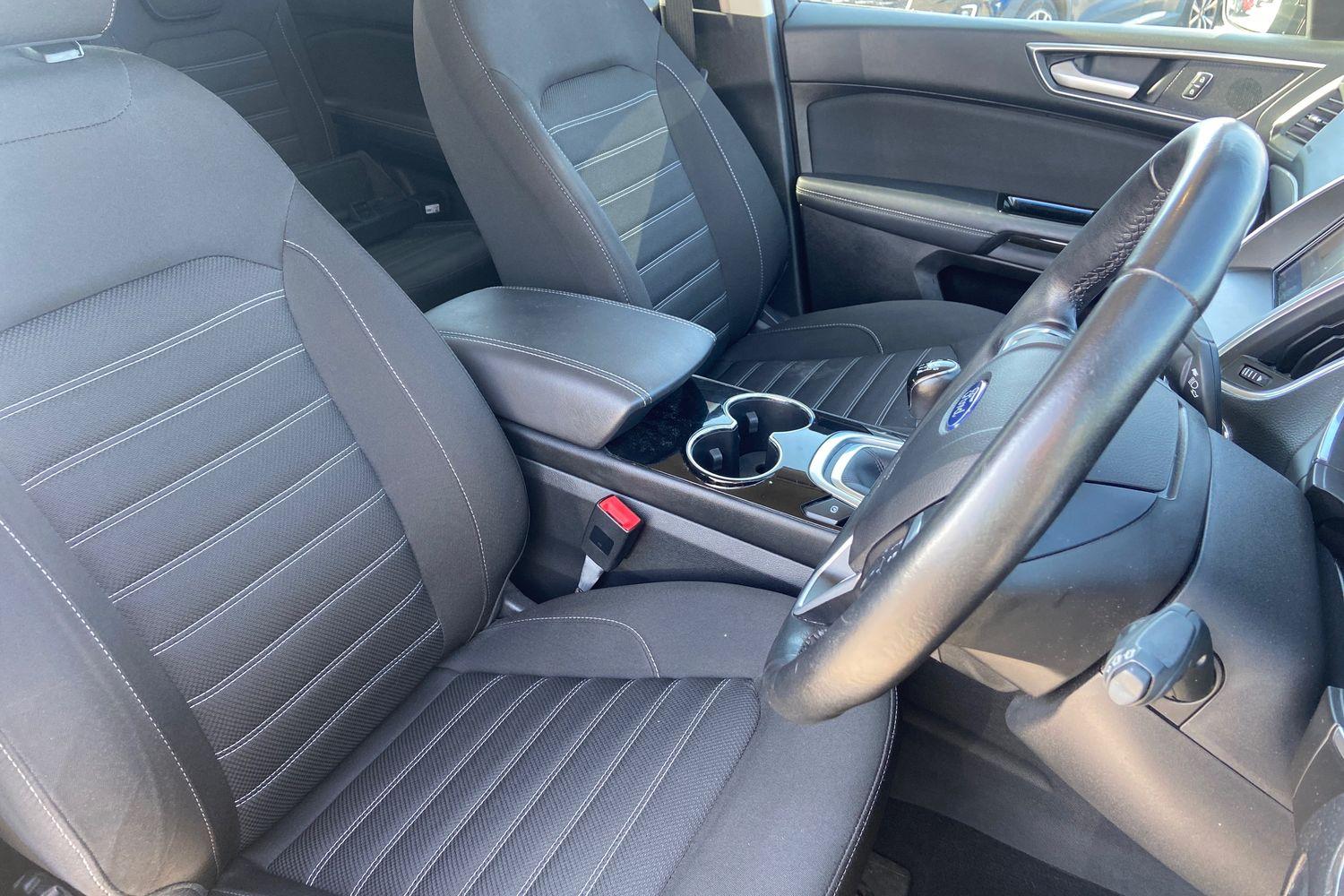 Ford GALAXY Photo 16