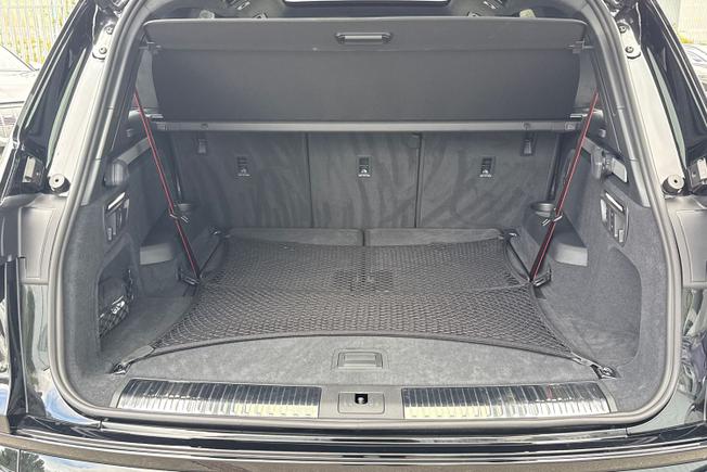 AUDI Q7 Photo 12