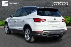 SEAT Arona Photo 3