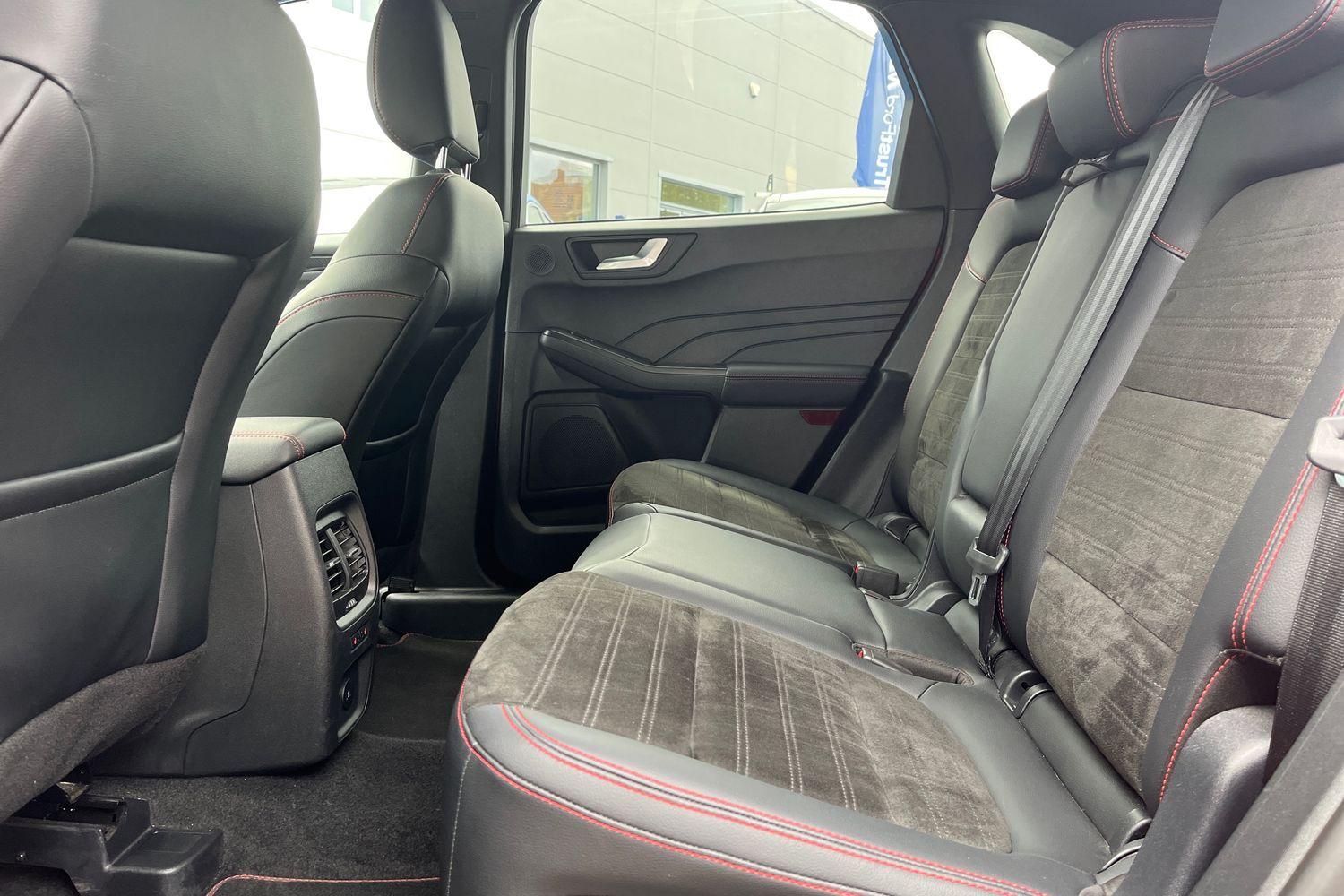 Ford KUGA Photo 19