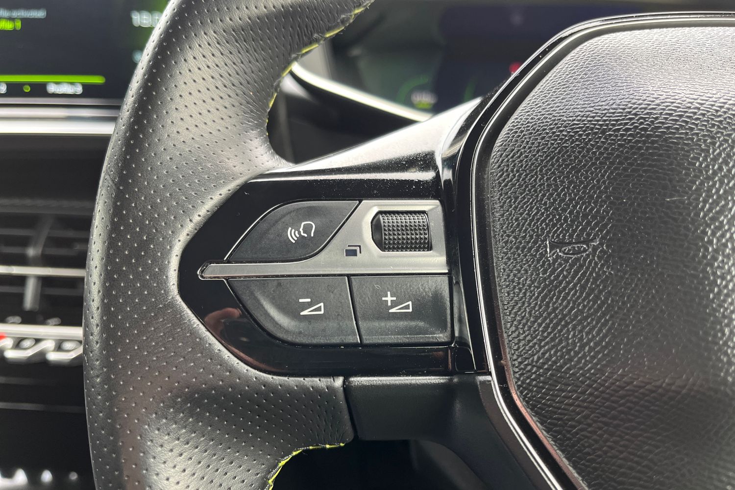 Peugeot 208 Photo 25