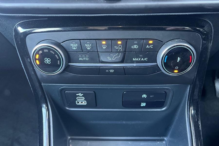 Ford EcoSport Photo autoimg-cfbe67cfcb2e9eb48a7e5ff859c0657586506ca5.jpg