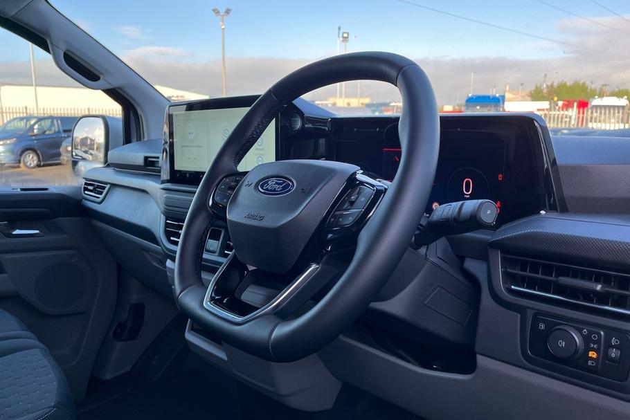 Used Ford TRANSIT CUSTOM 13