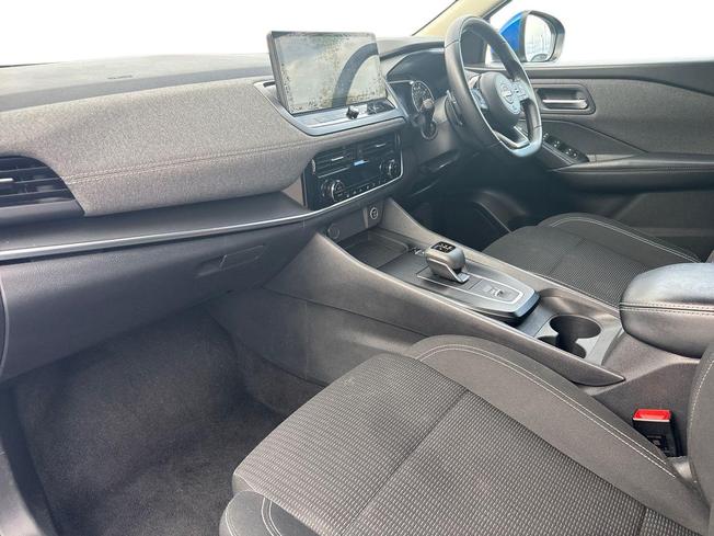 NISSAN Qashqai Photo 2