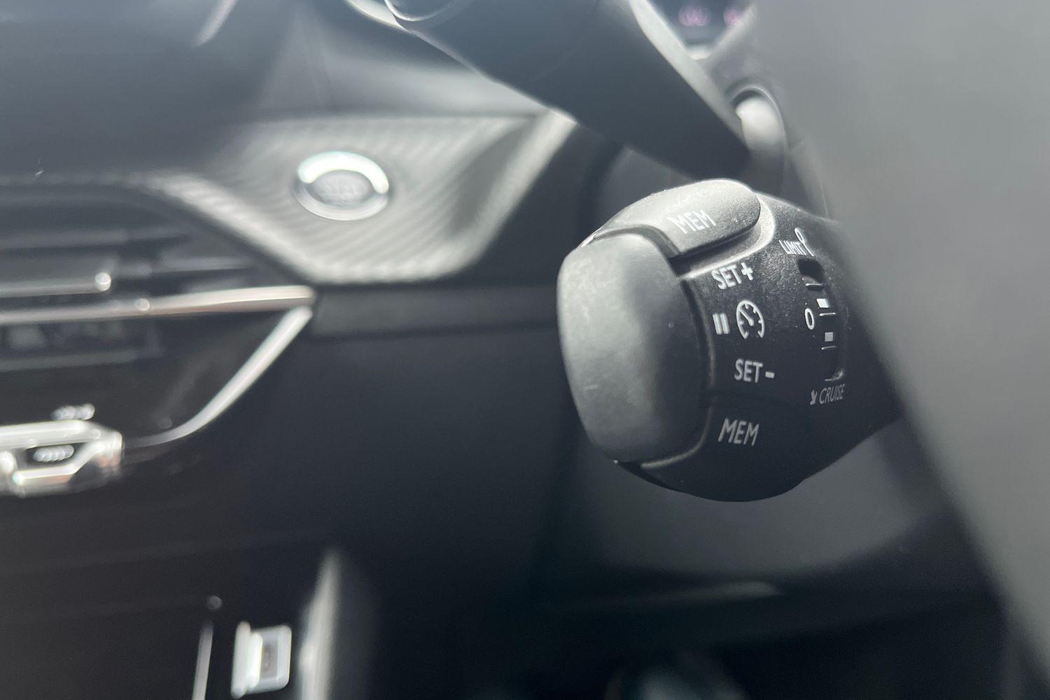 Peugeot 208 Photo 30
