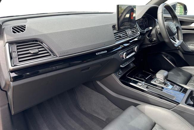 AUDI Q5 Photo 2