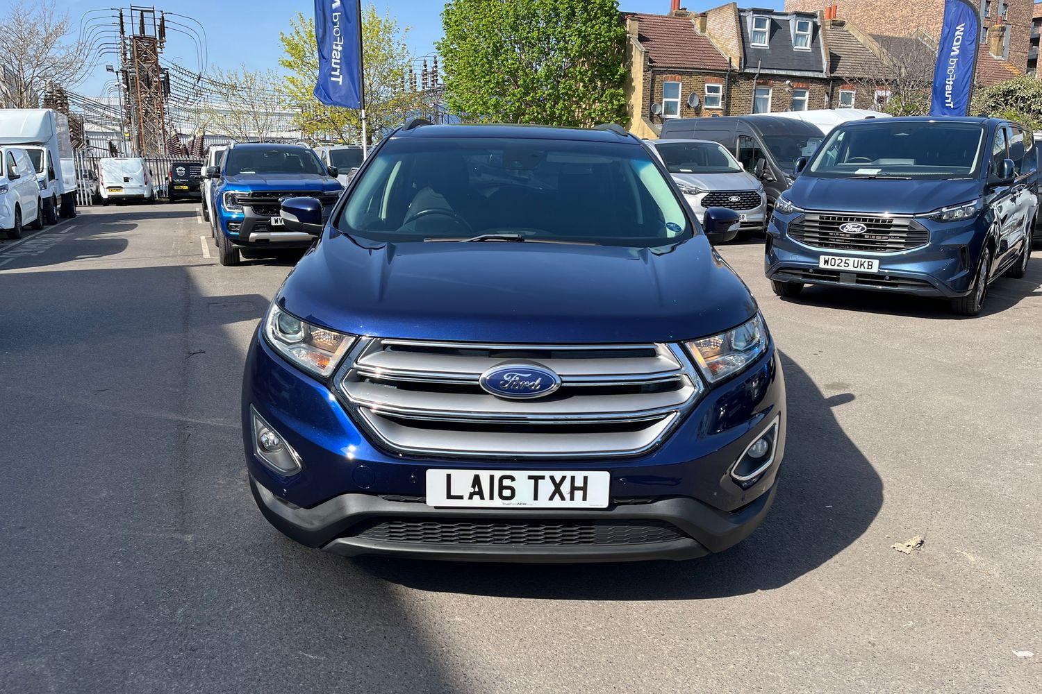 Ford EDGE Photo 38
