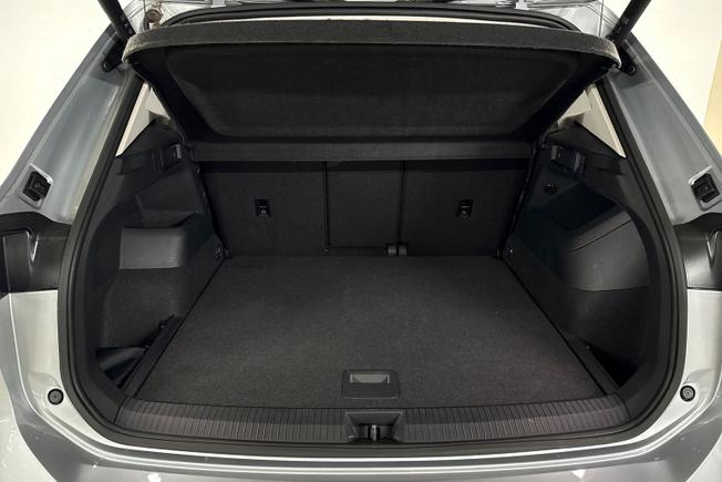 VOLKSWAGEN Tiguan Photo 12