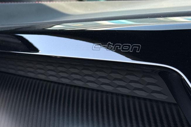 AUDI Rs E-Tron Gt Photo 41