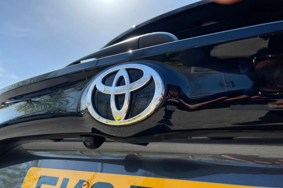 Toyota YARIS Photo autoimg-cfcd05930406121626f7013010f51a77cc1ee481.jpg