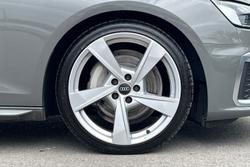 Audi A4 Photo 5