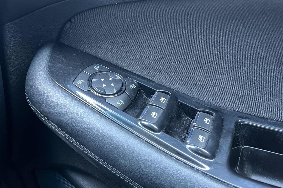 Ford EDGE Photo autoimg-cfd0e84d755f3c102536eaebada471f0f43361e0.jpg