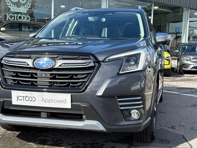 SUBARU Forester Photo 32