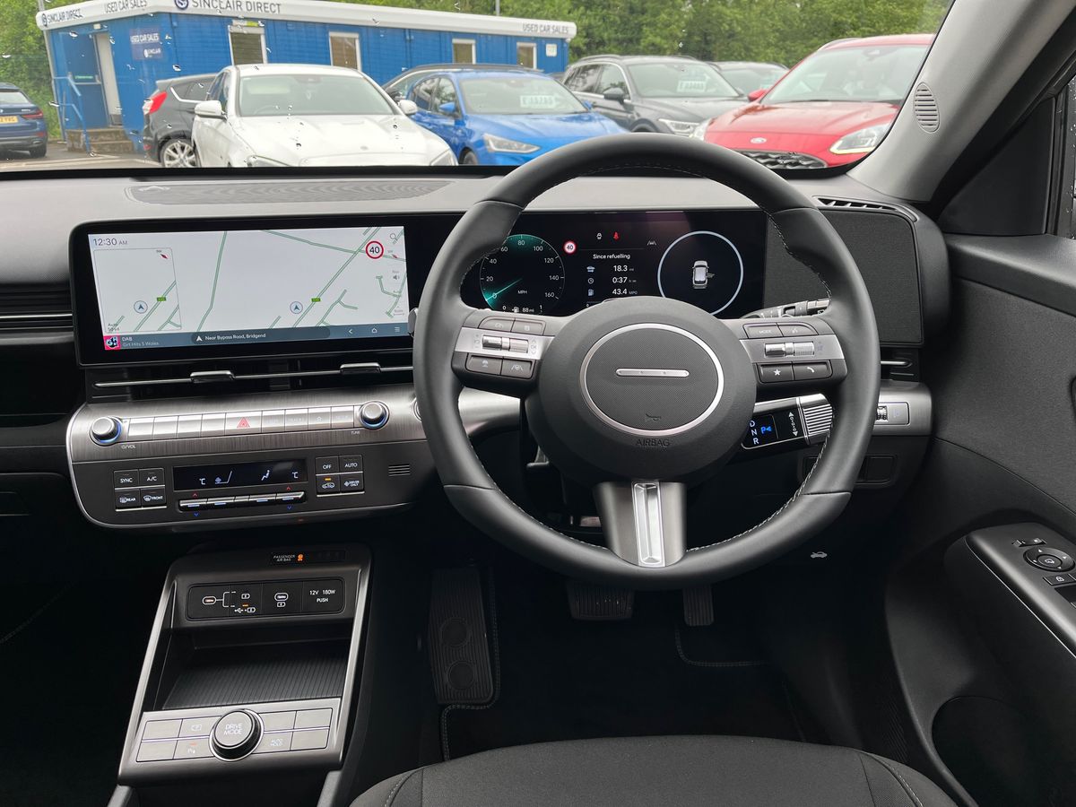 Hyundai KONA Photo 14