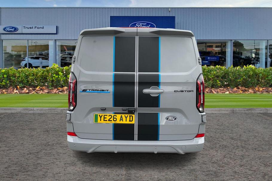 Used Ford TRANSIT CUSTOM YE26AYD 13