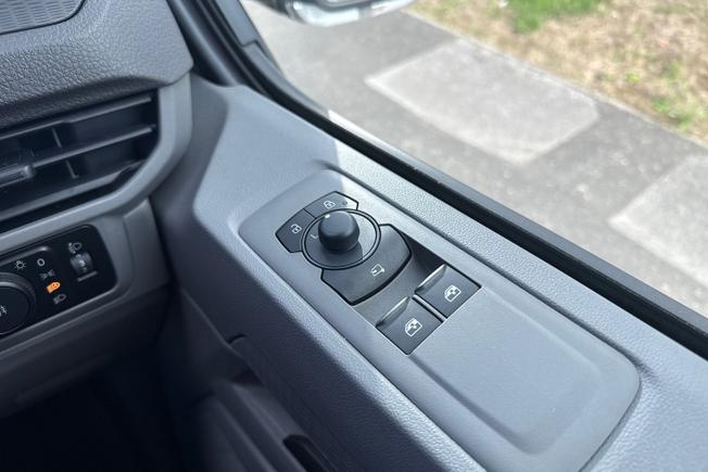 Volkswagen Transporter Photo 44