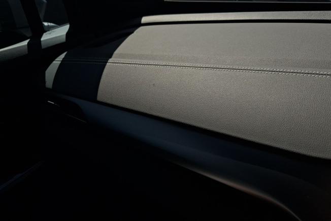 VOLKSWAGEN ID.4 Photo 29
