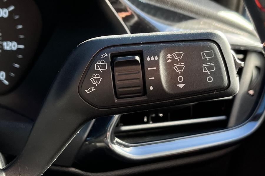 Ford FIESTA Photo autoimg-cfe0f4942ba1dae3496a6f7739242ea66070d6ef.jpg