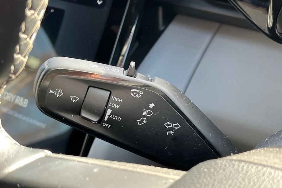 Ford EXPLORER Photo autoimg-cfea3a9f3a643c943a0b0a8dbfec70aca7f0d362.jpg