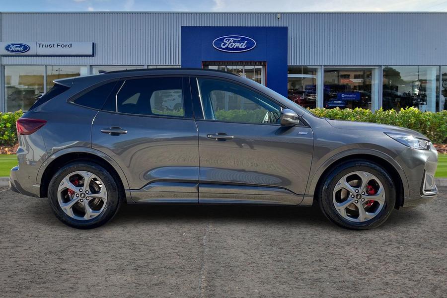 Ford Kuga Photo autoimg-cfeaae0bf4b6c2a3a8d938629be86250d6a21b05.jpg