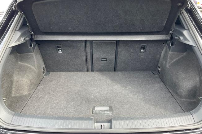 VOLKSWAGEN T-Roc Photo 12