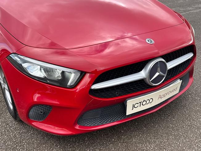 MERCEDES-BENZ A Class Photo 30