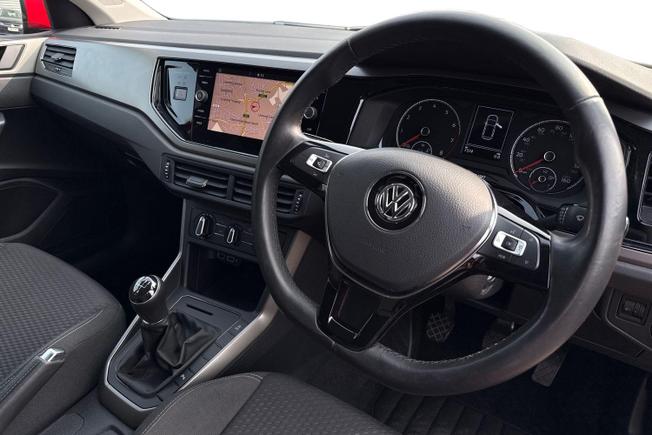 VOLKSWAGEN Polo Photo 6